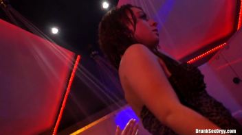 Valentine's Day Vaginas Part 4 - Shower Cam Screencap 49 on www.sinx.com