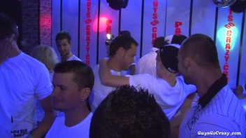 GGC White Sensation Part 1 - Cam 2 Screencap 4 on www.sinx.com