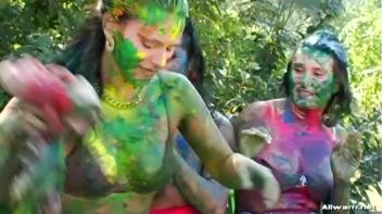 Extreme Finger Painting Goes Eurobabe Brawl Screencap 86 on www.sinx.com