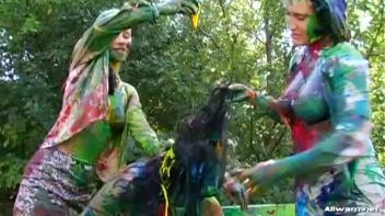 Extreme Finger Painting Goes Eurobabe Brawl Screencap 61 on www.sinx.com