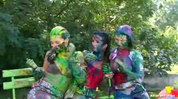 Extreme Finger Painting Goes Eurobabe Brawl Screencap 65 on www.sinx.com