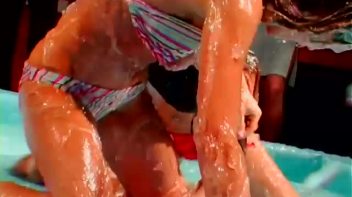 Gel Pit From Hell! Screencap 37 on www.sinx.com