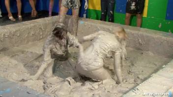Jeans vs. Latex Mud Battle Screencap 31 on www.sinx.com