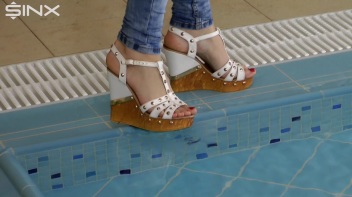 Denim Covered Blonde Takes A Dip Screencap 3 on www.sinx.com