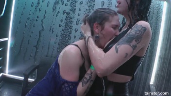 Topless Titty Shaking Hotties Have A Shower Screencap 35 on www.sinx.com