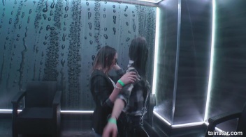 Topless Titty Shaking Hotties Have A Shower Screencap 60 on www.sinx.com