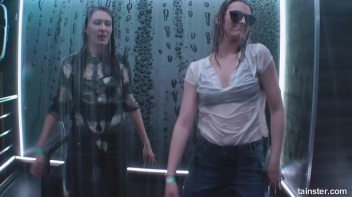 Topless Titty Shaking Hotties Have A Shower Screencap 72 on www.sinx.com