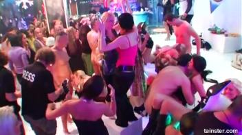 Pussy Blizzard Part 3 - Cam 1 Screencap 49 on www.sinx.com