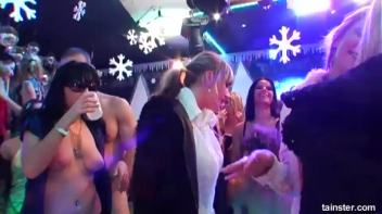 Pussy Blizzard Part 3 - Cam 1 Screencap 66 on www.sinx.com