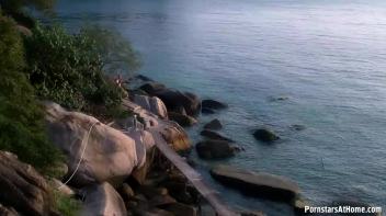 Luxury Blowjob On Luxury Balcony Screencap 101 on www.sinx.com