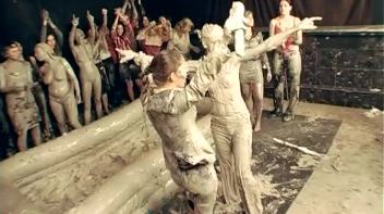Going For Gold In The Mud Screencap 104 on www.sinx.com