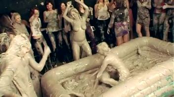 Going For Gold In The Mud Screencap 58 on www.sinx.com