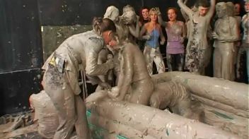 Going For Gold In The Mud Screencap 76 on www.sinx.com