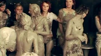Going For Gold In The Mud Screencap 78 on www.sinx.com