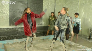 Two Sophisticated Ladies Wrestle In Mud Screencap 19 on www.sinx.com