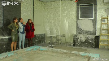 Two Sophisticated Ladies Wrestle In Mud Screencap 3 on www.sinx.com