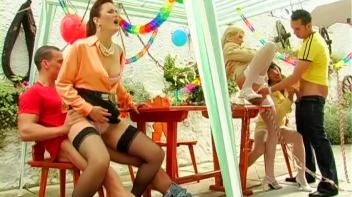 Party In Style Screencap 19 on www.sinx.com