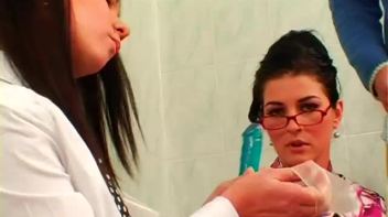 Lavatory Lesson Screencap 30 on www.sinx.com