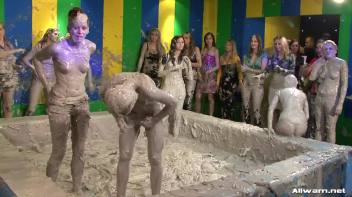 Mud Splattered Eurobabes Screencap 1 on www.sinx.com
