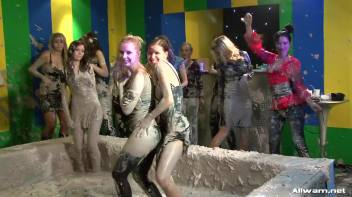 Mud Splattered Eurobabes Screencap 15 on www.sinx.com