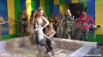 Mud Splattered Eurobabes Screencap 16 on www.sinx.com