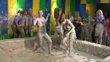 Mud Splattered Eurobabes Screencap 23 on www.sinx.com