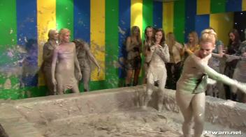 Mud Splattered Eurobabes Screencap 24 on www.sinx.com