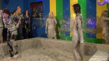 Mud Splattered Eurobabes Screencap 29 on www.sinx.com