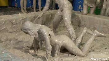 Mud Splattered Eurobabes Screencap 53 on www.sinx.com