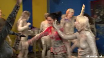 Mud Splattered Eurobabes Screencap 73 on www.sinx.com