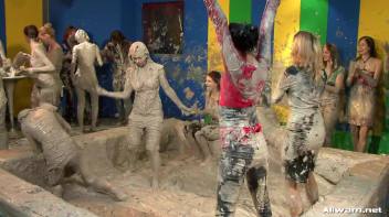Mud Splattered Eurobabes Screencap 77 on www.sinx.com