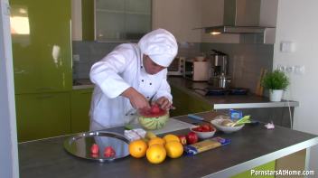 Gourmet Piss Bang P1 Screencap 2 on www.sinx.com