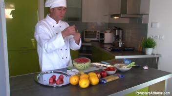 Gourmet Piss Bang P1 Screencap 3 on www.sinx.com