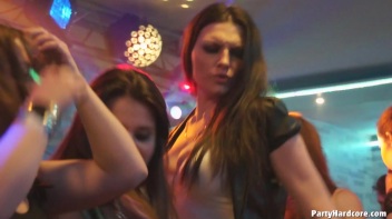 Party Hardcore Gone Crazy Vol. 9 Part 6 - Cam 3 Screencap 42 on www.sinx.com