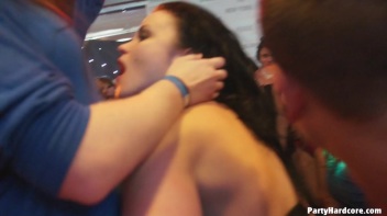 Party Hardcore Gone Crazy Vol. 9 Part 6 - Cam 3 Screencap 75 on www.sinx.com