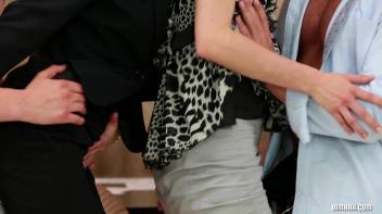 Bi Times Are Good Times Screencap 19 on www.sinx.com