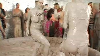 Tit-to-Tit Mud Combat! Screencap 41 on www.sinx.com