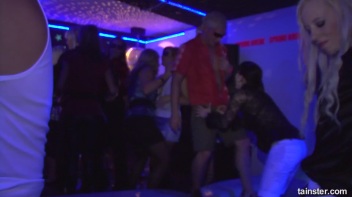 Spring Break Blow-Out Part 1 - Cam 3 Screencap 85 on www.sinx.com