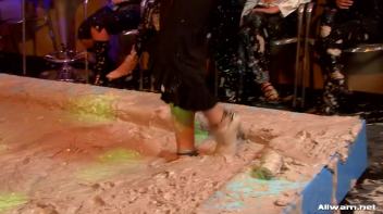 Eurobabes Slammed In The Mud Screencap 5 on www.sinx.com