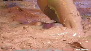 Eurobabes Slammed In The Mud Screencap 73 on www.sinx.com