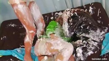 Silly Girls With Shaving Cream Screencap 89 on www.sinx.com