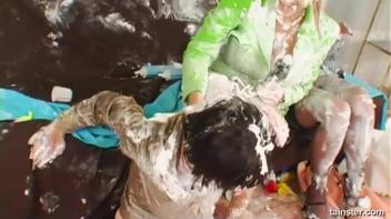 Silly Girls With Shaving Cream Screencap 97 on www.sinx.com