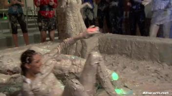 Dirty Duo Turns Into Mud Brawl Screencap 65 on www.sinx.com