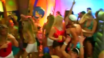 Bay Crotch Part 1 - Cam 2 Screencap 10 on www.sinx.com