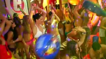 Bay Crotch Part 1 - Cam 2 Screencap 11 on www.sinx.com