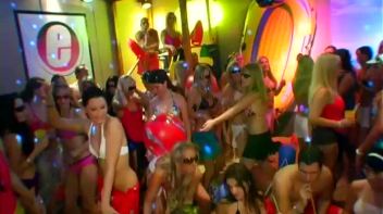 Bay Crotch Part 1 - Cam 2 Screencap 2 on www.sinx.com