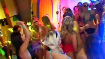 Bay Crotch Part 1 - Cam 2 Screencap 39 on www.sinx.com