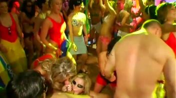 Bay Crotch Part 1 - Cam 2 Screencap 48 on www.sinx.com