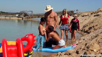 Proudly Public Wetlook Fucking Part 1 Screencap 15 on www.sinx.com