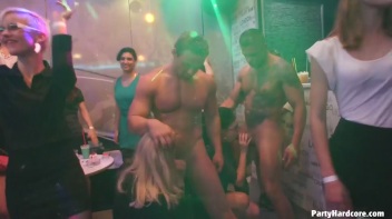 Party Hardcore Gone Crazy Vol. 31 Part 2 - Cam 1 Screencap 85 on www.sinx.com